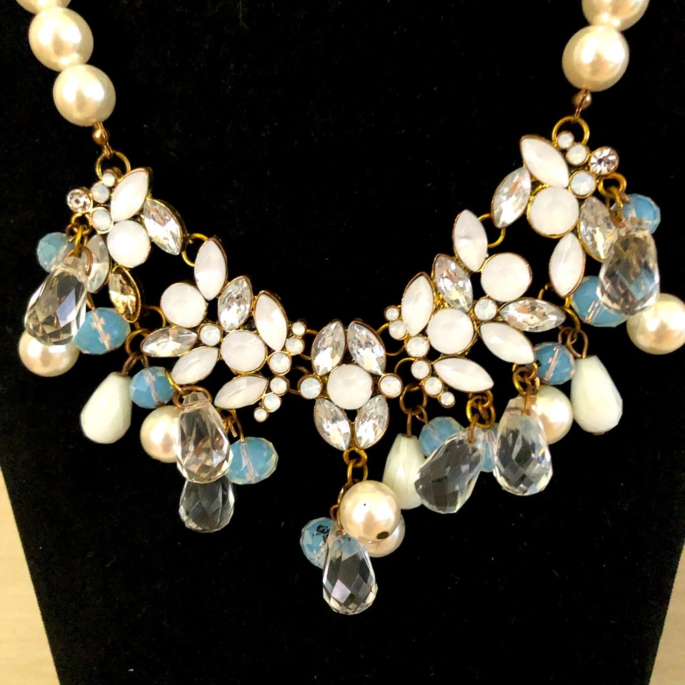 Faux Pearl FLOWER Ringtone Multi-Color necklace.